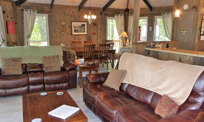 Beech Mountain Cabaña | Cozy 4BR Beech Mountain cottage with views, adventure, and comfort for all.