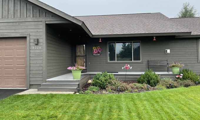 Victor Casa | Cozy 5 bedroom home in between Jackson Hole Mountain Resort and Grand Targhee.