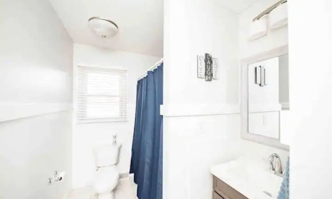 Lynchburg Casa | Cozy 5-bedroom house; full of amenities and more