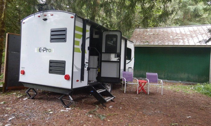 Lime Kiln Casa | Cozy, Affordable guest accommodations in Verlot, WA - Granite Falls Area Pets OK
