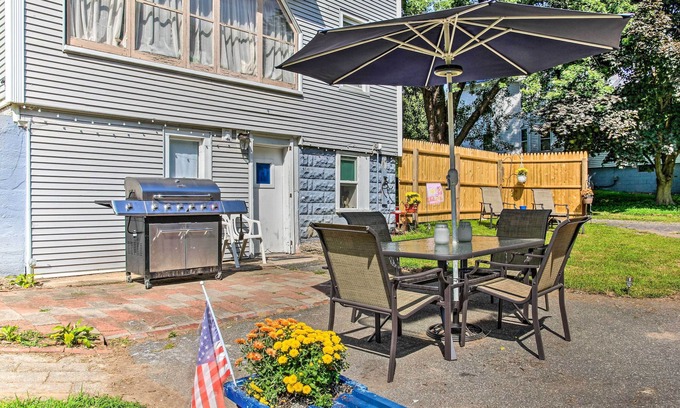 Agawam Apartamento | Estudio privado de Agawam 3 millas a MGM Springfield!