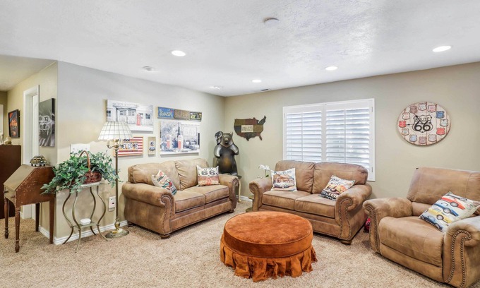 American Fork Apartamento | Cozy American Fork Retreat w/ Electric Fireplace