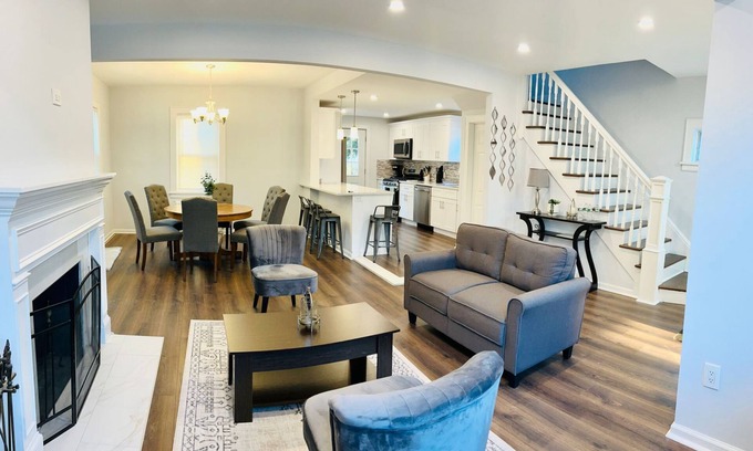 North Side Casa | Cozy and beautiful house