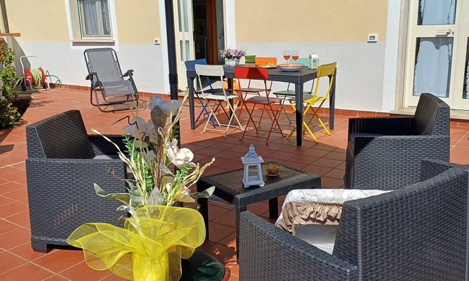 Stiava Casa | Acogedora y luminosa "Casa Le Camelie"