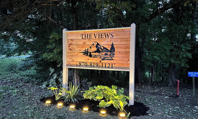 Fifty-Six Cabina | Cozy and centrally located in the middle of all the best of nature’s offerings!