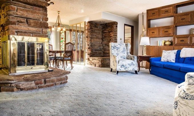 Sheboygan Casa | Cozy and charming country estate less than 5 minutes from Whistling Straits!