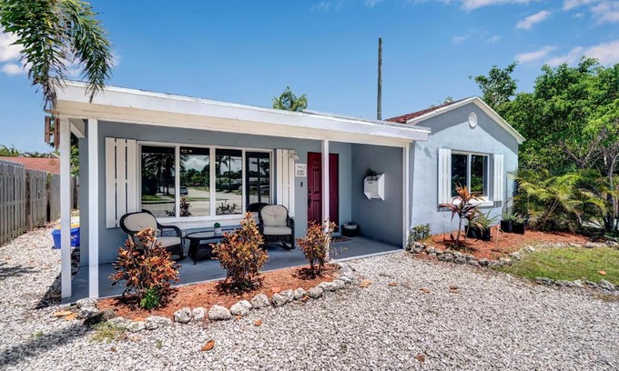 Southside Casa | Cozy and Charming in SoSo