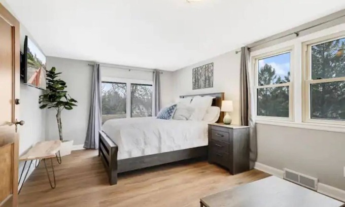 New Prague Apartamento | Cozy and Comfortable New Prague Suite