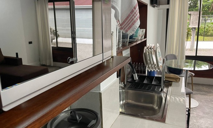 Barrio Pilo Apartamento | Cozy and confy apart just a few blocks from Down Town La Fortuna, Volcan Arenal.