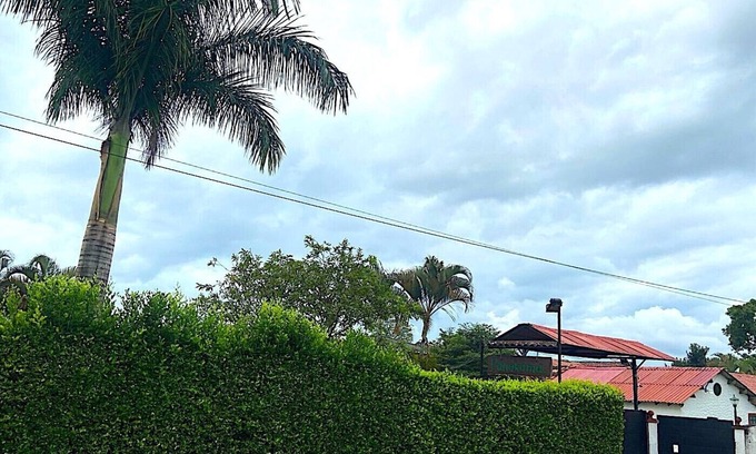 Pueblo Tapao Casa | Cozy and Family Friendly, 5 Minutes to Coffee Park, Pueblo Tapao & Montenegro