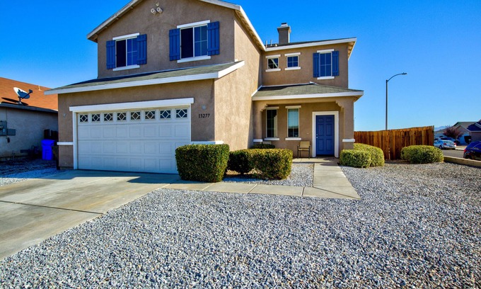 Victorville Casa | Cozy and Family Friendly Spacious 5 Bedroom Home