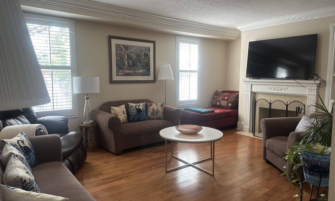 Fletchers Creek South Condominio | Cozy and friendly environment,good to work and relax