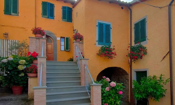 Poggio Apartamento | Apartamento acogedor y confortable en Poggio-Camorgiano
