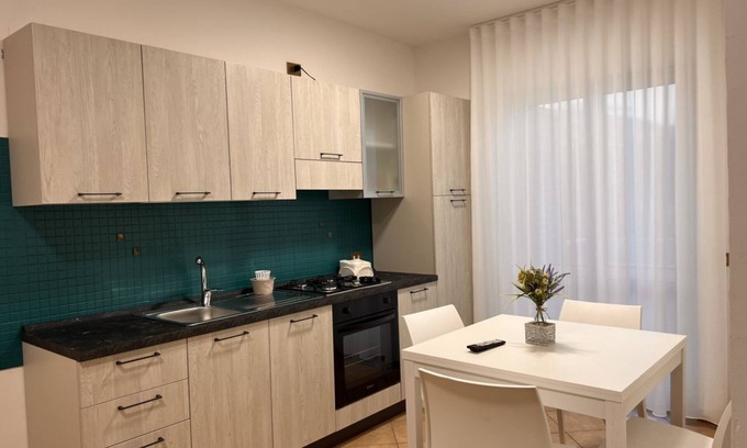 Fuscaldo Apartamento | Acogedor y moderno apartamento junto al mar.