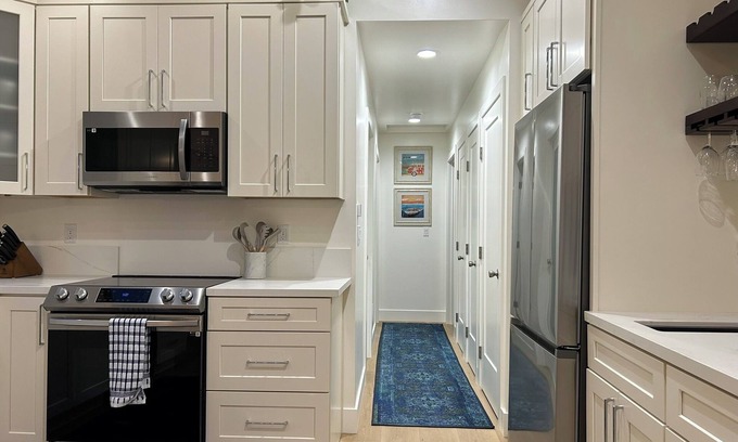Martinez Cabaña | Cozy and Modern ADU cottage in Martinez