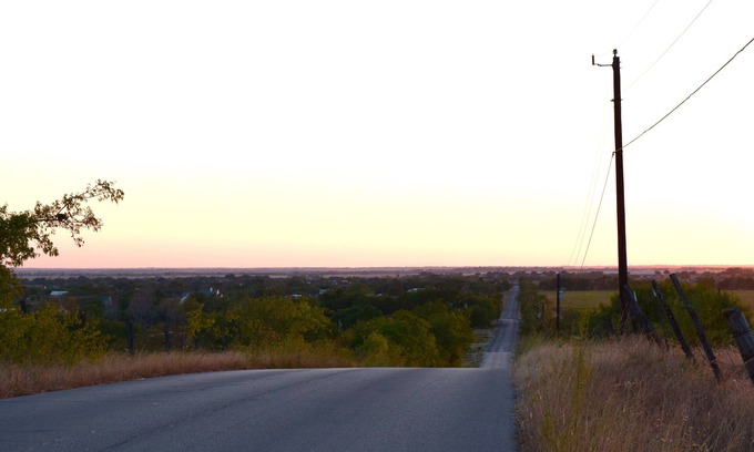 Ponder Casa | Cozy and peaceful small town guesthouse in quiet neighborhood close to Denton!