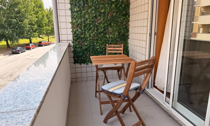 Portela Condominio | Cozy and Quiet Apartment near the Center