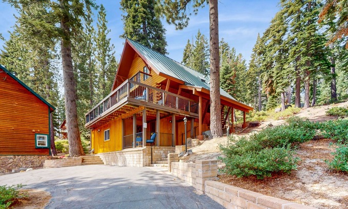 Tahoma Casa | Cozy and rustic cabin with lake view, deck, grill, WiFi, & fireplace