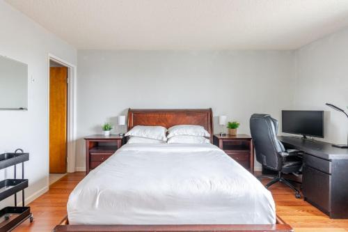 Berkeley Apartamento | Cozy and Secure 3-Bedroom, 2-Bath Unit with 6 Beds and Beautiful Bay View