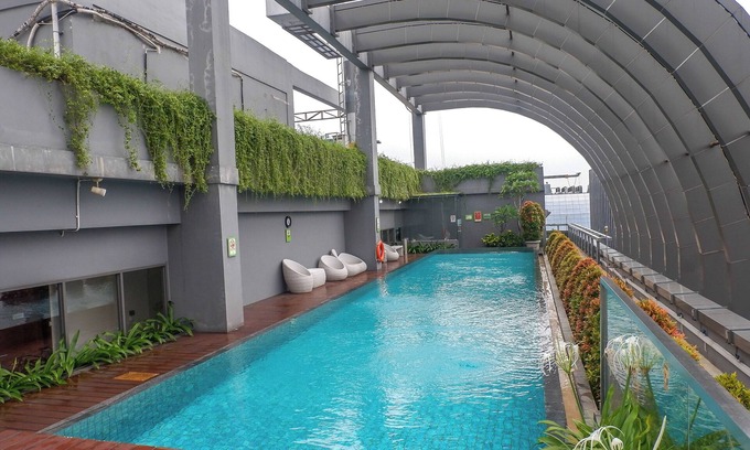 Pancoran Apartamento | Cozy And Simply Look 1Br Lavenue Pancoran Apartment