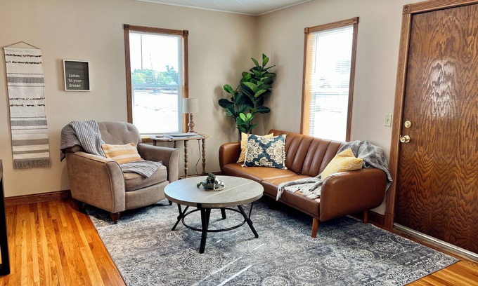 Thief River Falls Casa | Cozy and Stylish Retreat
