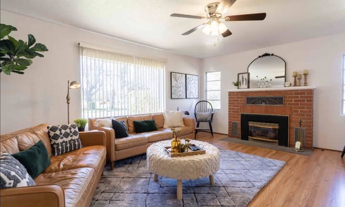 Cascade Cabaña | Cozy Anderson Cottage close to everything!