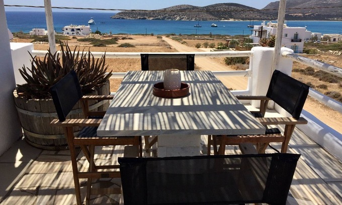 Antiparos Villa | Cozy Antiparos Apartment | 1 Bedroom | Apartment Seabreeze | Stunning Sea & Garden Views | Agios Georgios