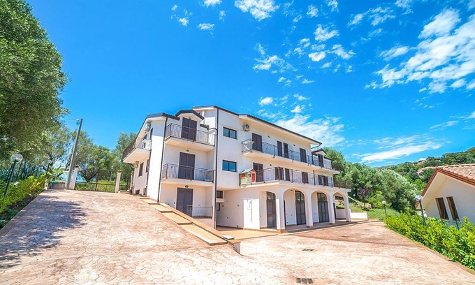 Policastro Bussentino Apartamento | Alojamiento de 2 habitaciones en Policastro Bussentino