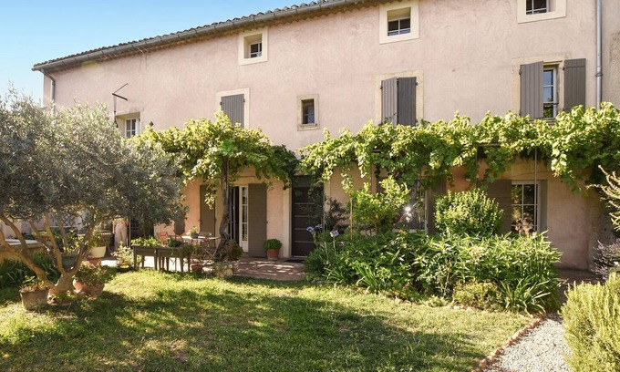 Morieres-les-Avignon Apartamento | Acogedor apartamento en.