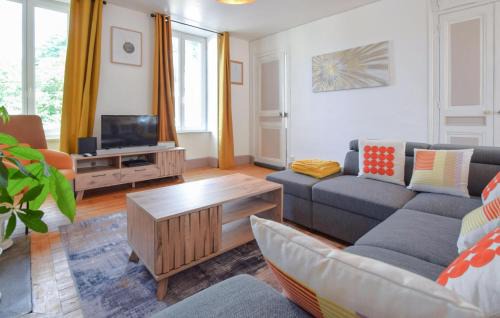 Cherbourg-en-Cotentin Apartamento | Cozy Apartment In Cherbourg-En-Cotentin