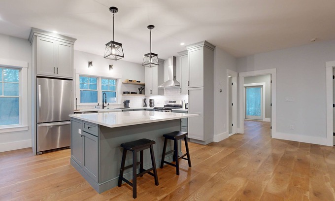 Mashpee Casa | Cozy apartment across from kid friendly park with W/D, AC, games, & pond view