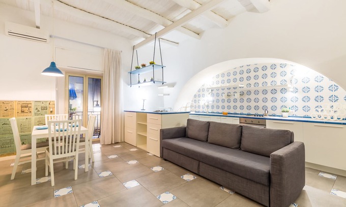 Quartieri Spagnoli Apartamento | Cozy Apartment ai Quartieri Spagnoli by Wonderful Italy