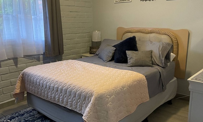San Salvador Apartamento | Cozy Apartment Colonia Escalon, Crown Plaza Hotel