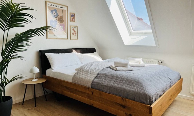 Mering Apartamento | Cozy apartment for 2 near Mering train station