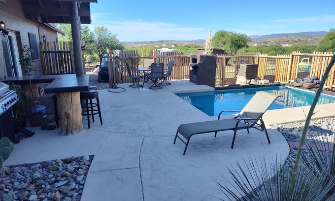 Camp Verde Apartamento | Cozy apartment in charming Camp Verde with Wi-Fi, AC. Tucked back
