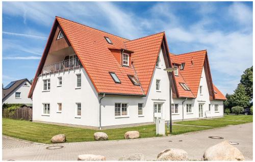 Elmenhorst/Lichtenhagen Apartamento | Cozy Apartment In Elmenhorst With Wifi