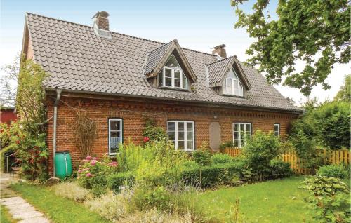 Fluggendorf Apartamento | Cozy Apartment In Flüggendorf With Wifi