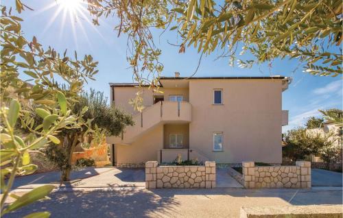 Mandre Apartamento | Cozy Apartment In Mandre With Wifi
