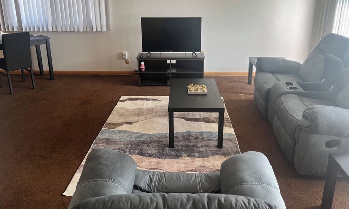 Milwaukee Casa | Cozy Apartment in Milwaukee