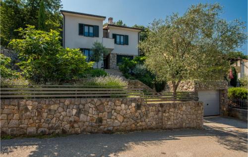 Porozina Apartamento | Cozy Apartment In Porozina With Wifi