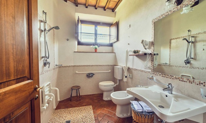 Gallina Otro | Cozy apartment in the heart of Val d'Orcia, perfect for families.