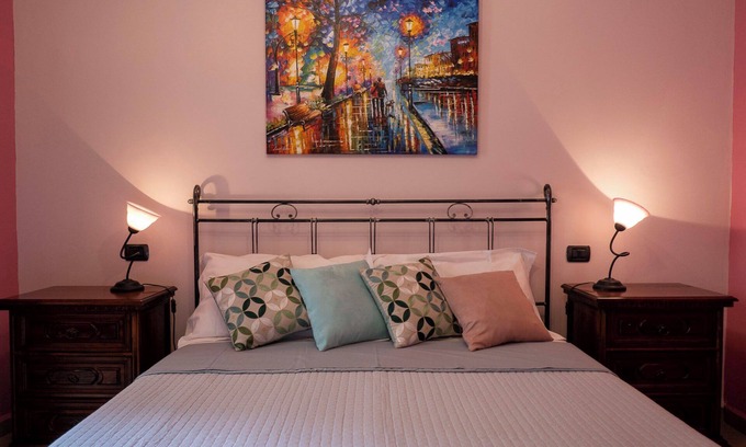 Guzman Apartamento | Cozy apartment in the historic center of Bevagna for couples and families
