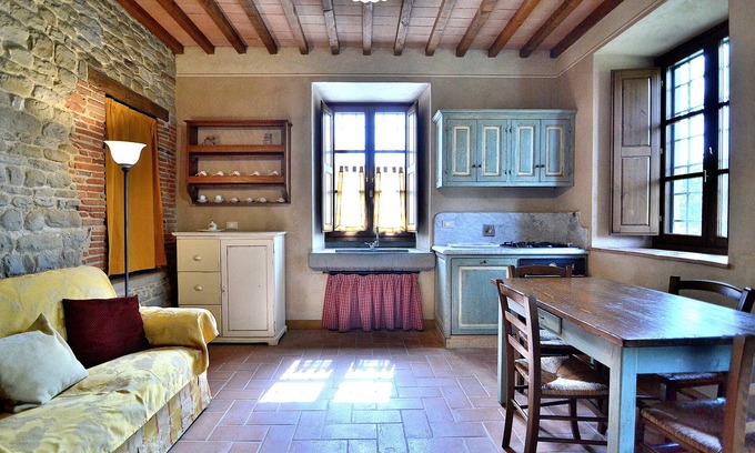 Vicchio Apartamento | Cozy Apartment In VILLA- with Swimming pool &Garden!