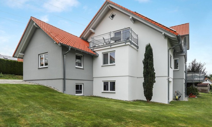 Neukirch Apartamento | Acogedor apartamento "Merk Klein" en una zona tranquila con Wi-Fi, balcón y jardín