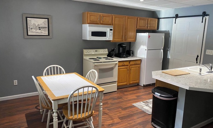 Mercersburg Apartamento | Cozy Apartment minutes from ski resort golf coarse and large indoor flea market