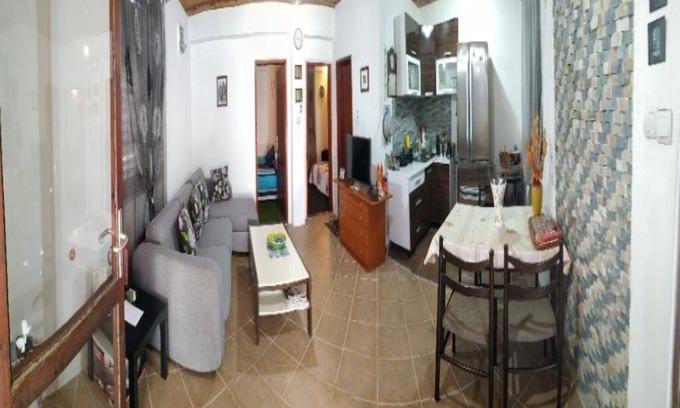 Risan Casa | El Cosy Apartment ofrece conexión WiFi gratuita, aire acondicionado y jardín.