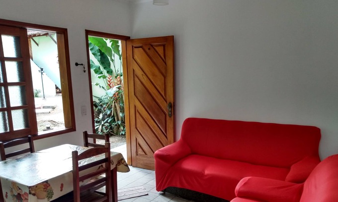 Saco da Ribeira Apartamento | Cozy apartment on Lázaro beach