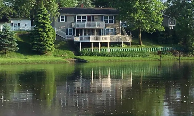Monticello Casa | Cozy Apartment on Tippecanoe River