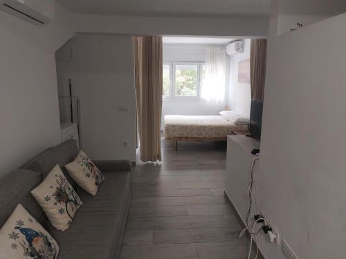 El Pilar Apartamento | Cozy Apartment up to 6 persons 3 min to Metro