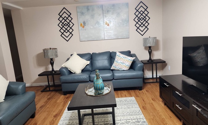Port Richmond Casa | Cozy Apartment